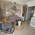 Brand New Seaside Noa & Jakov, Sibenik Apartman