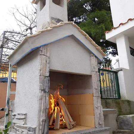 Charming Seaside Noa & Jakov, Sibenik Apartmán