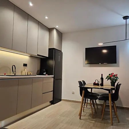 Charming Seaside Noa & Jakov, Sibenik Apartmán *