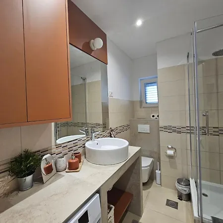 Charming Seaside Noa & Jakov, Sibenik Lägenhet