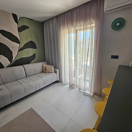 Brand New Seaside Noa & Jakov, Sibenik Apartman