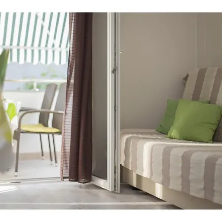 Charming Seaside Noa & Jakov, Sibenik Apartment Zaboric
