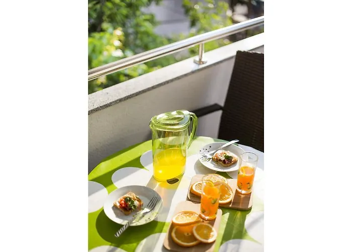 Charming Seaside Noa & Jakov, Sibenik