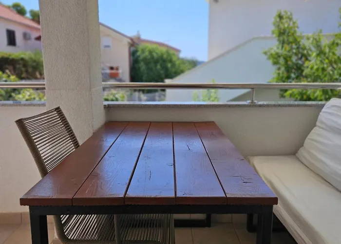 Apartment Charming Seaside Noa & Jakov, Sibenik Zaboric