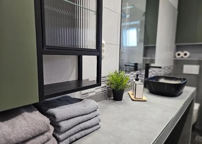 Charming Seaside Noa & Jakov, Sibenik Zaboric