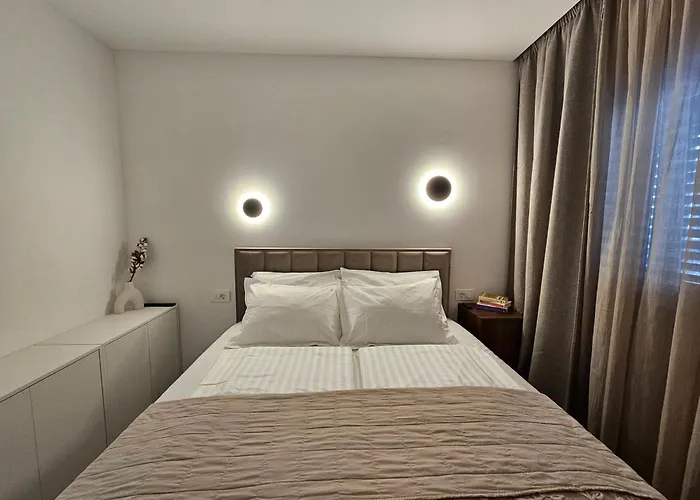 Charming Seaside Noa & Jakov, Sibenik