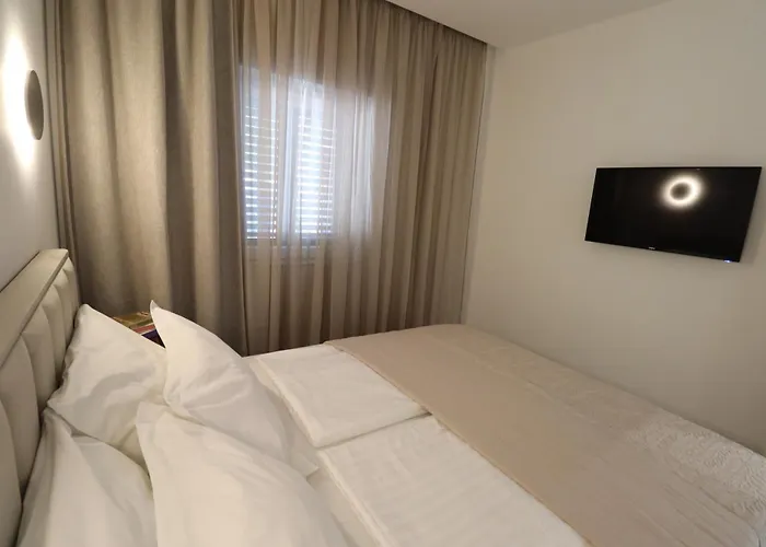 Apartment Charming Seaside Noa & Jakov, Sibenik Zaboric