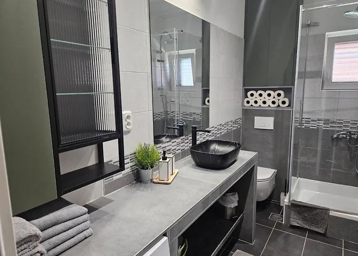 Charming Seaside Noa & Jakov, Sibenik * Zaboric