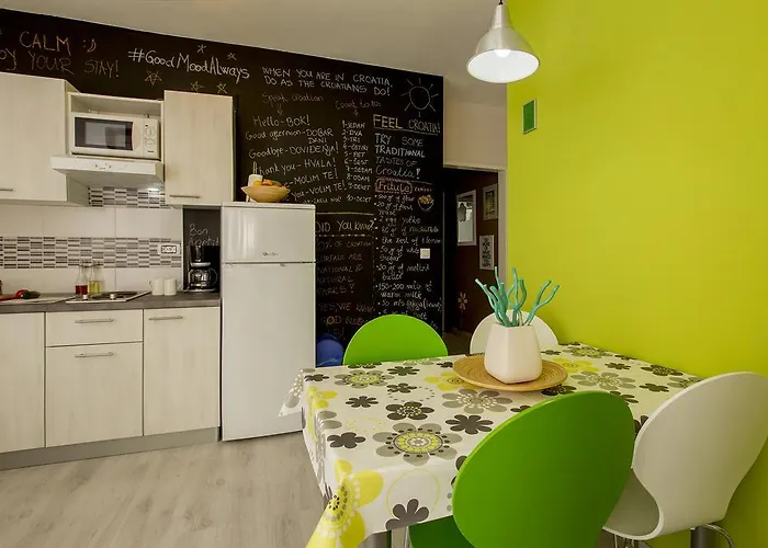 Charming Seaside Noa & Jakov, Sibenik * Zaboric