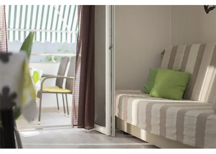 Charming Seaside Noa & Jakov, Sibenik Appartement Zaboric